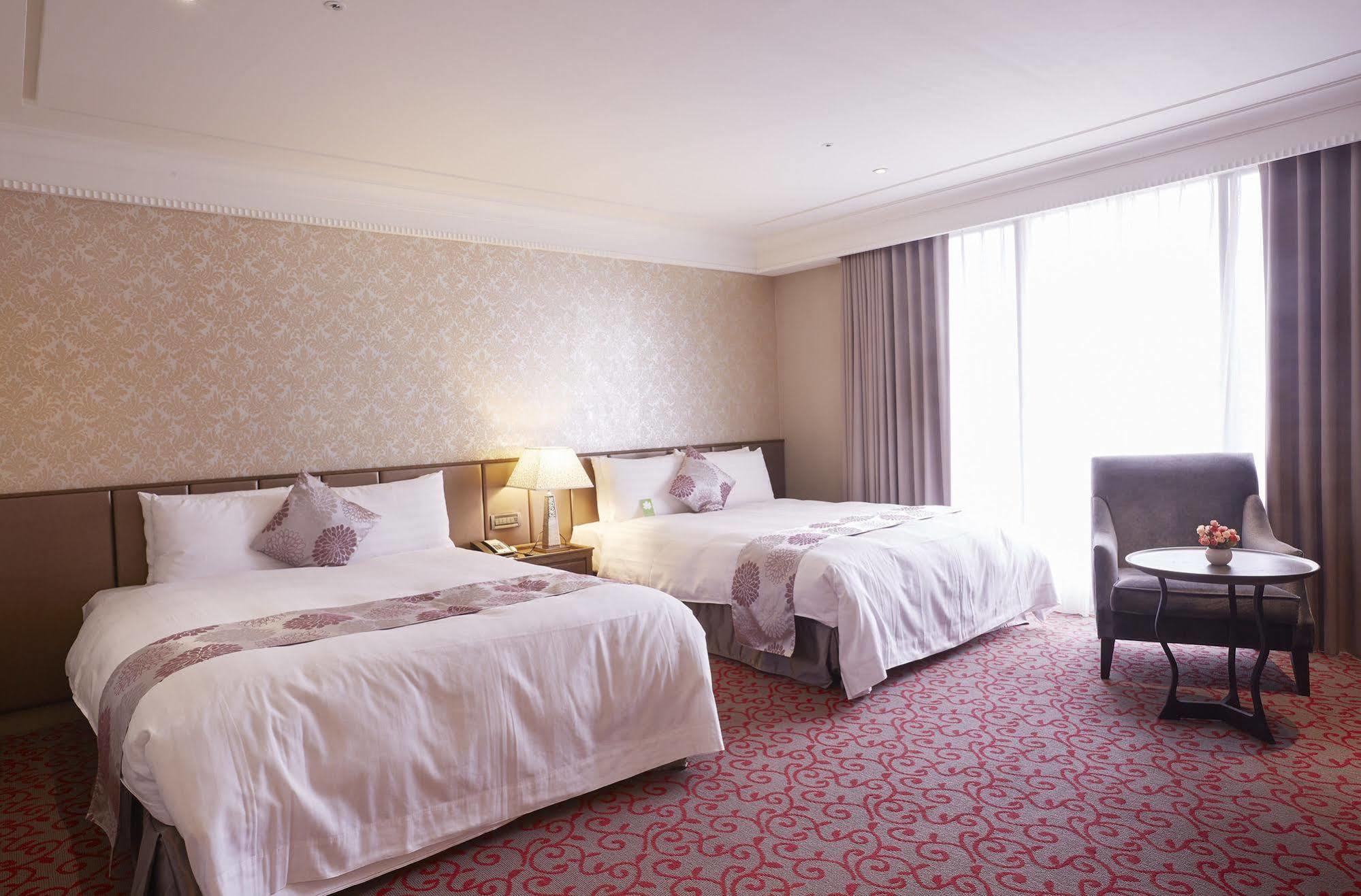 แกรนด์ซิตี้ โฮเต็ล Hotel เฟิงหยวน ภายนอก รูปภาพ
