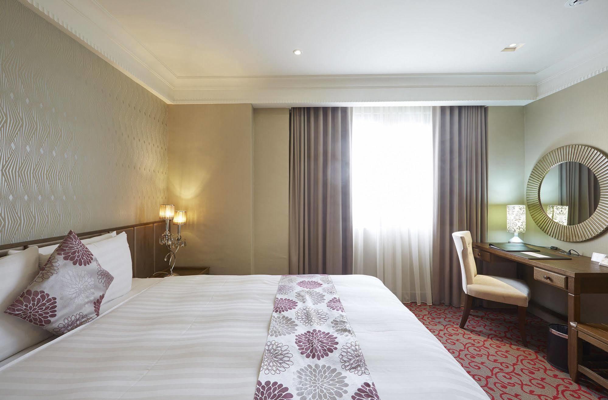 แกรนด์ซิตี้ โฮเต็ล Hotel เฟิงหยวน ภายนอก รูปภาพ