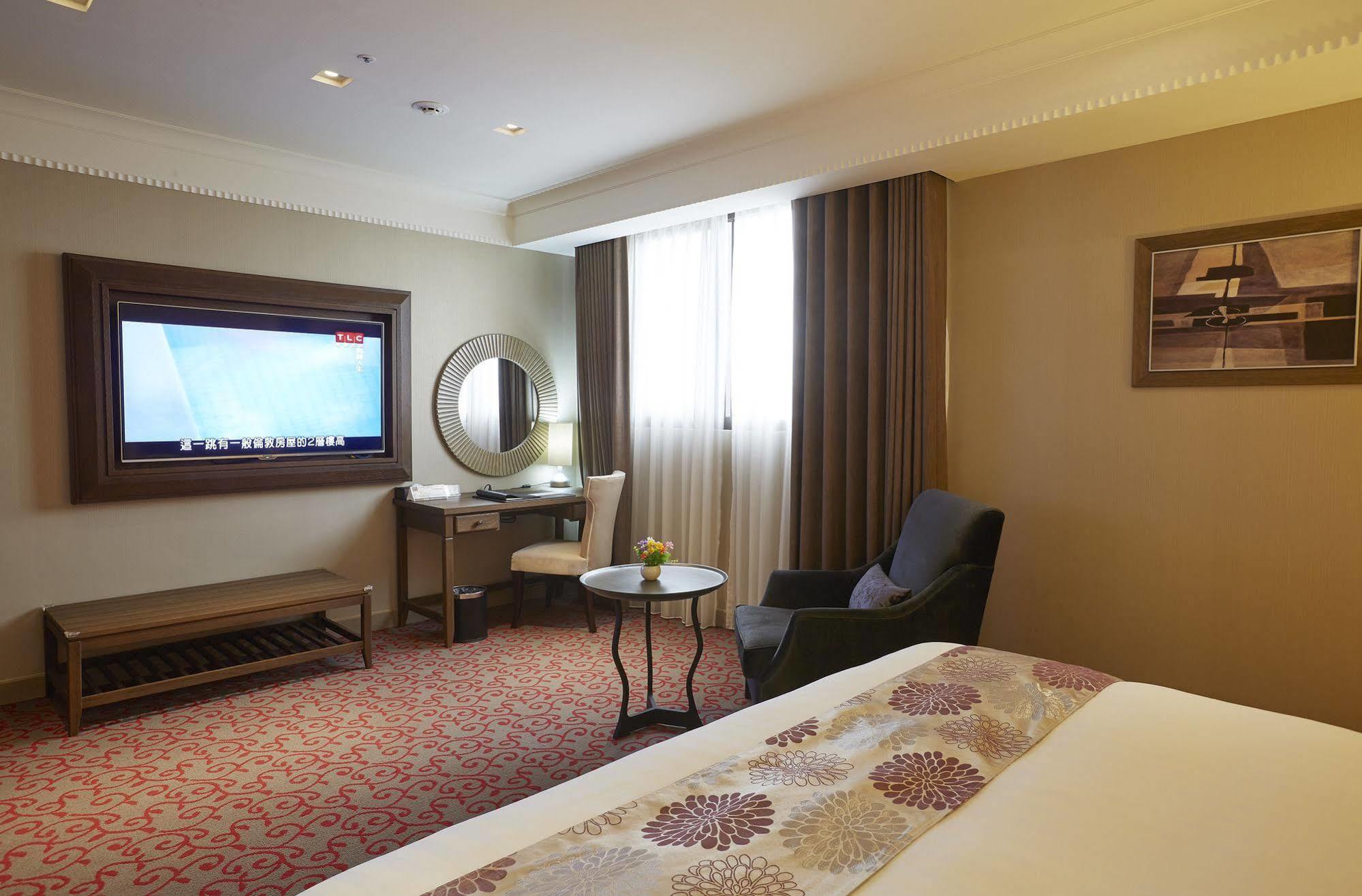 แกรนด์ซิตี้ โฮเต็ล Hotel เฟิงหยวน ภายนอก รูปภาพ