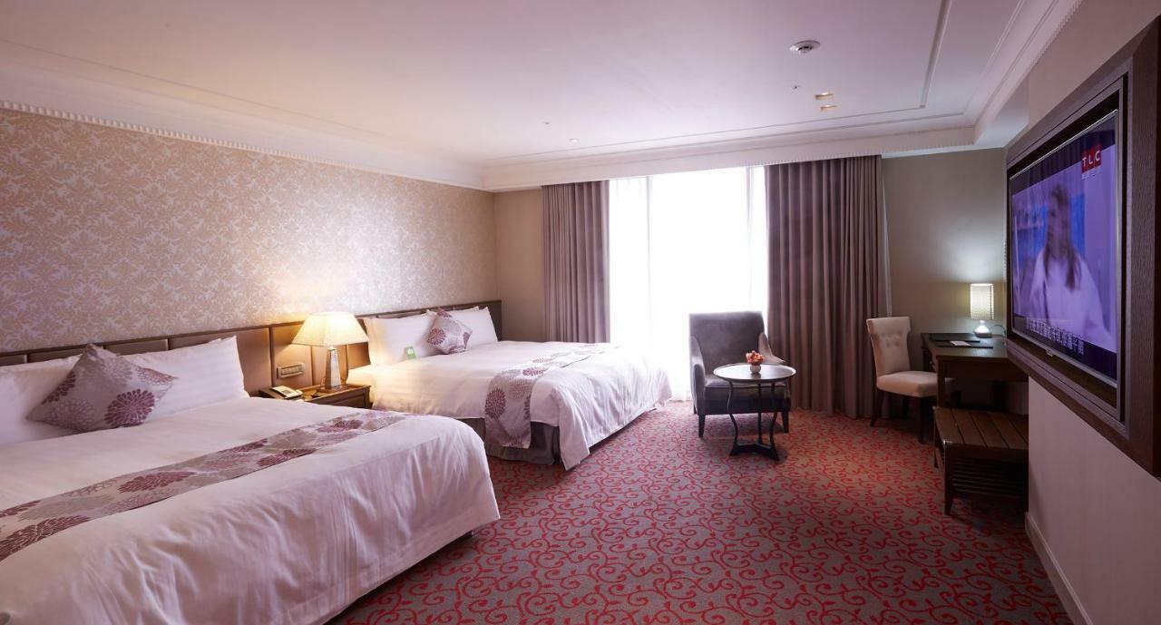 แกรนด์ซิตี้ โฮเต็ล Hotel เฟิงหยวน ภายนอก รูปภาพ